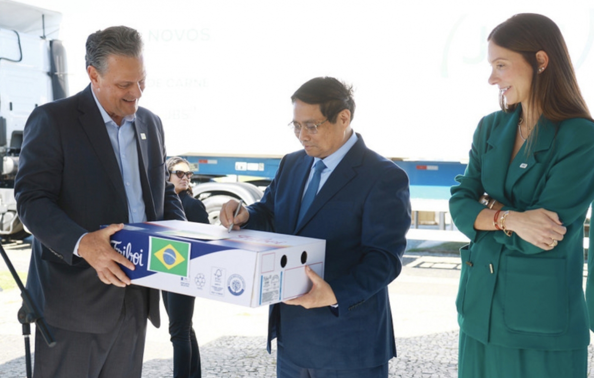 PM Pham Minh Chinh receives Brazilian Minister of Agriculture